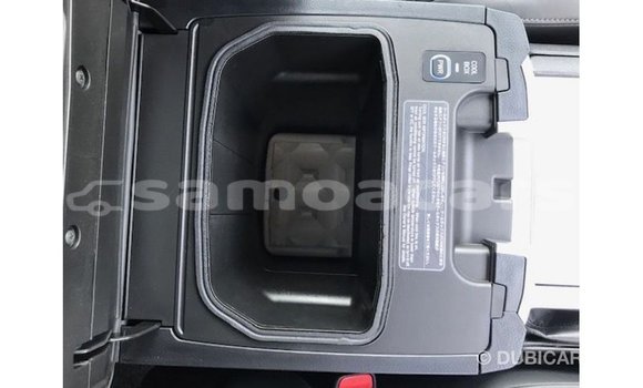 Buy Import Toyota Land Cruiser White Car in Import - Dubai in A'ana Buy Import Toyota Land Cruiser White Car in Import - Dubai in A'ana