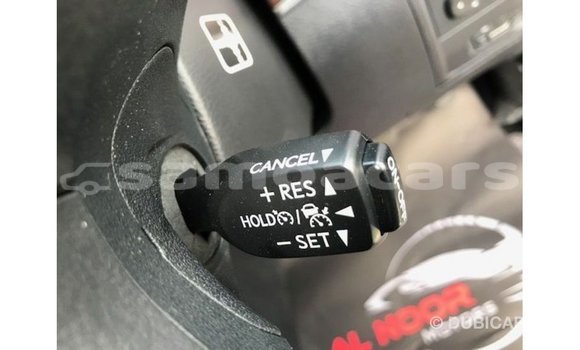 Buy Import Toyota Land Cruiser White Car in Import - Dubai in A'ana Buy Import Toyota Land Cruiser White Car in Import - Dubai in A'ana