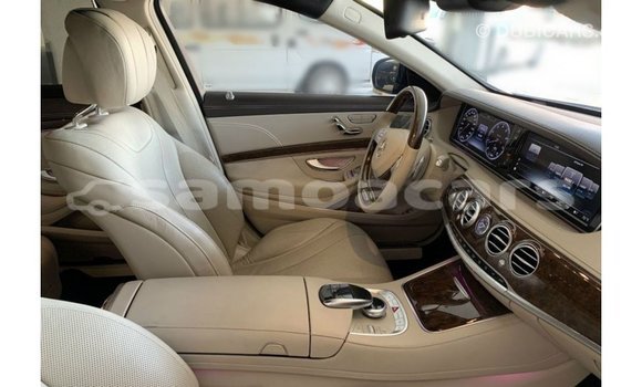 Buy Import Mercedes-Benz 190 Black Car in Import - Dubai in A'ana Buy Import Mercedes-Benz 190 Black Car in Import - Dubai in A'ana