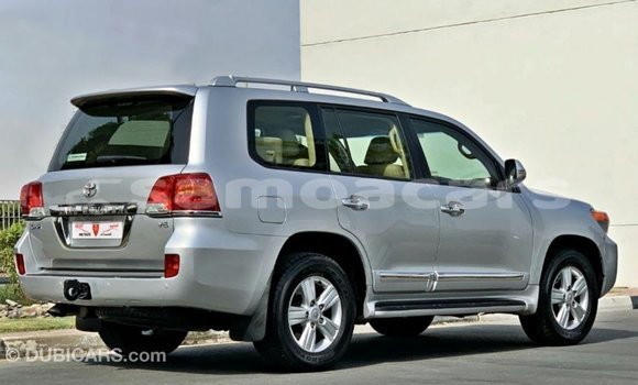 Buy Import Toyota Land Cruiser Other Car in Import - Dubai in A'ana Buy Import Toyota Land Cruiser Other Car in Import - Dubai in A'ana