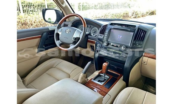 Buy Import Toyota Land Cruiser Other Car in Import - Dubai in A'ana Buy Import Toyota Land Cruiser Other Car in Import - Dubai in A'ana