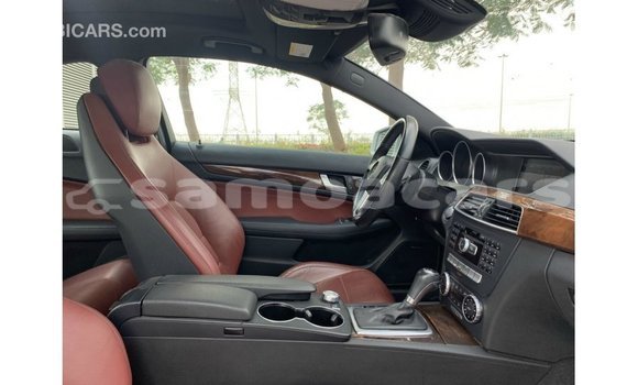 Acheter Import Voiture Mercedes-Benz 190 Autre à Import - Dubai, A'ana Acheter Import Voiture Mercedes-Benz 190 Autre à Import - Dubai, A'ana