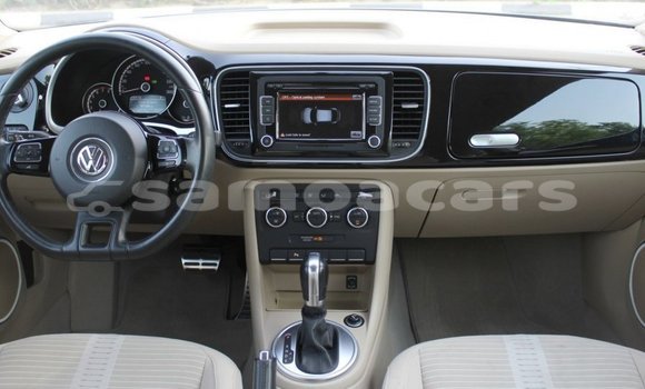 Acheter Import Voiture Volkswagen Beetle Bleu à Import - Dubai, A'ana Acheter Import Voiture Volkswagen Beetle Bleu à Import - Dubai, A'ana