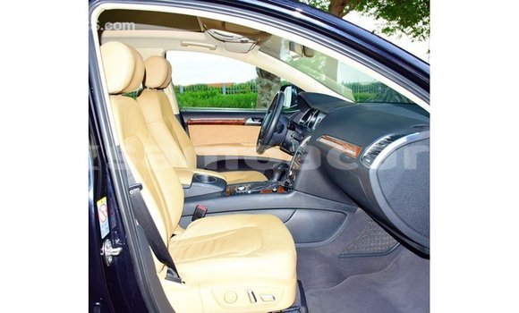 Acheter Import Voiture Audi Q7 Noir à Import - Dubai, A'ana Acheter Import Voiture Audi Q7 Noir à Import - Dubai, A'ana