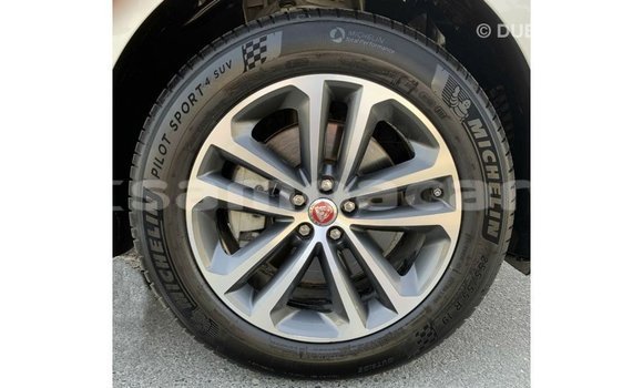 Acheter Import Voiture Jaguar F-Pace Blanc à Import - Dubai, A'ana Acheter Import Voiture Jaguar F-Pace Blanc à Import - Dubai, A'ana