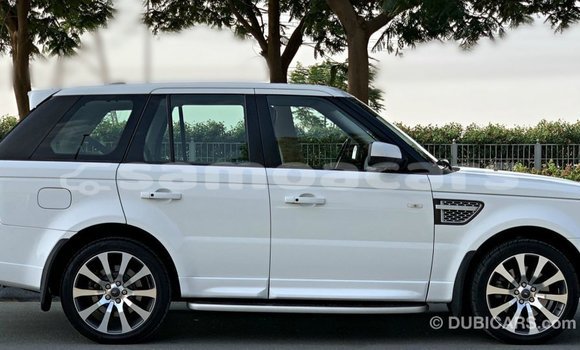 Acheter Import Voiture Land Rover Range Rover Blanc à Import - Dubai, A'ana Acheter Import Voiture Land Rover Range Rover Blanc à Import - Dubai, A'ana