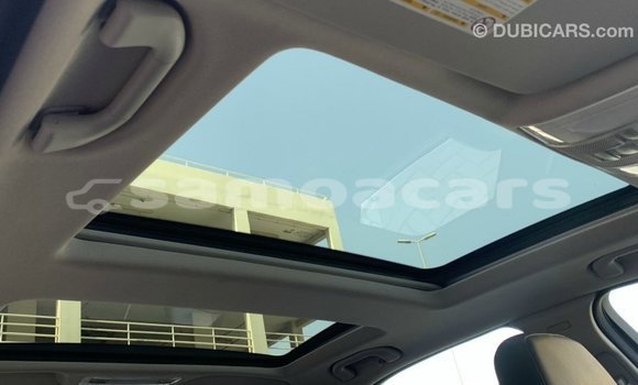 Acheter Import Voiture Mercedes-Benz 200 Bleu à Import - Dubai, A'ana Acheter Import Voiture Mercedes-Benz 200 Bleu à Import - Dubai, A'ana