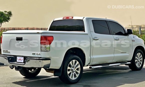 Acheter Import Voiture Toyota Tundra Blanc à Import - Dubai, A'ana Acheter Import Voiture Toyota Tundra Blanc à Import - Dubai, A'ana