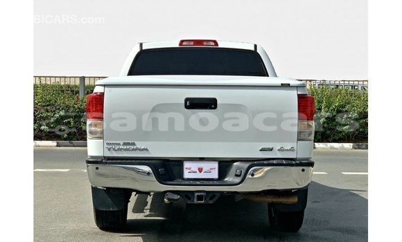 Acheter Import Voiture Toyota Tundra Blanc à Import - Dubai, A'ana Acheter Import Voiture Toyota Tundra Blanc à Import - Dubai, A'ana