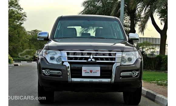 Acheter Import Voiture Mitsubishi Pajero Marron à Import - Dubai, A'ana Acheter Import Voiture Mitsubishi Pajero Marron à Import - Dubai, A'ana