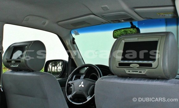 Acheter Import Voiture Mitsubishi Pajero Marron à Import - Dubai, A'ana Acheter Import Voiture Mitsubishi Pajero Marron à Import - Dubai, A'ana