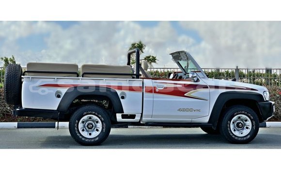 Acheter Import Voiture Nissan Patrol Blanc à Import - Dubai, A'ana Acheter Import Voiture Nissan Patrol Blanc à Import - Dubai, A'ana