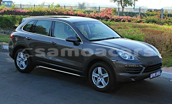 Acheter Import Voiture Porsche Cayenne Marron à Import - Dubai, A'ana