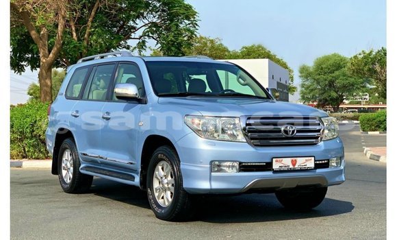 Buy Import Toyota Land Cruiser Blue Car in Import - Dubai in A'ana Buy Import Toyota Land Cruiser Blue Car in Import - Dubai in A'ana