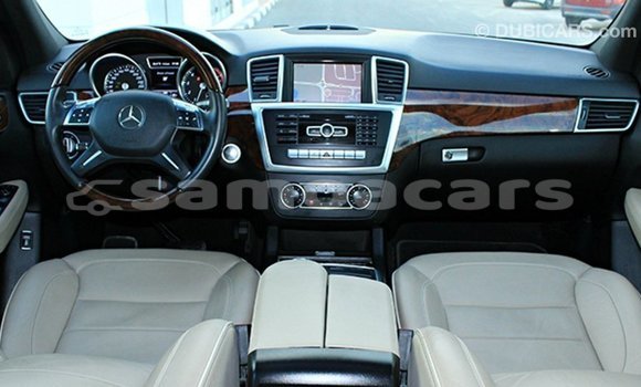 Buy Import Mercedes-Benz 190 White Car in Import - Dubai in A'ana Buy Import Mercedes-Benz 190 White Car in Import - Dubai in A'ana