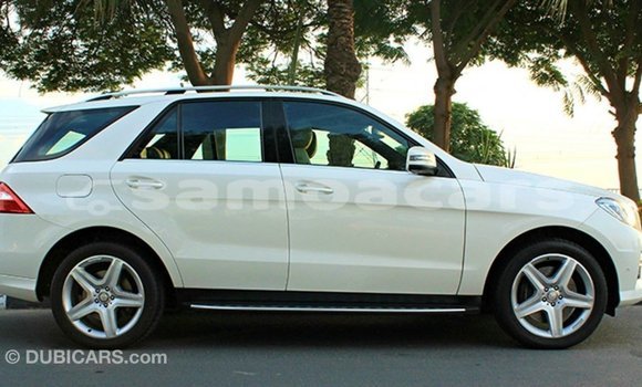 Buy Import Mercedes-Benz 190 White Car in Import - Dubai in A'ana Buy Import Mercedes-Benz 190 White Car in Import - Dubai in A'ana