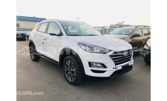 Buy Import Hyundai Tucson White Car in Import - Dubai in A'ana Buy Import Hyundai Tucson White Car in Import - Dubai in A'ana