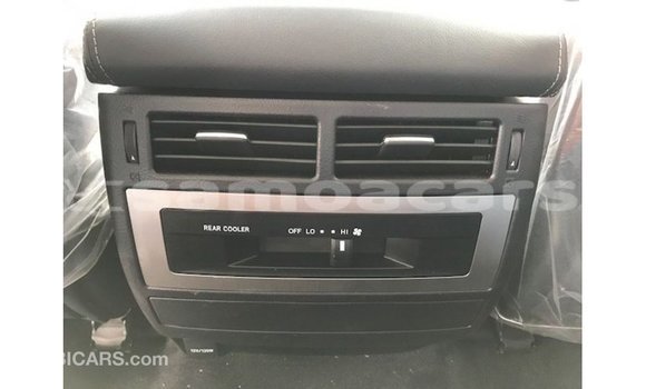 Buy Import Toyota Land Cruiser White Car in Import - Dubai in A'ana Buy Import Toyota Land Cruiser White Car in Import - Dubai in A'ana