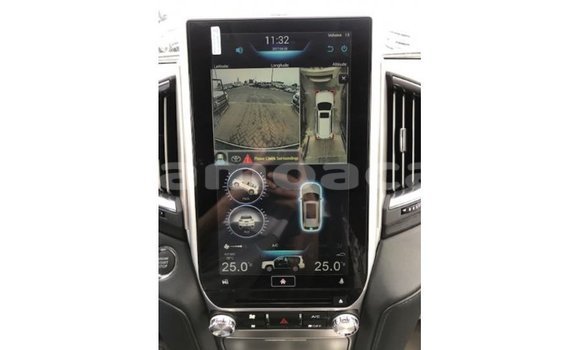 Buy Import Toyota Land Cruiser White Car in Import - Dubai in A'ana Buy Import Toyota Land Cruiser White Car in Import - Dubai in A'ana