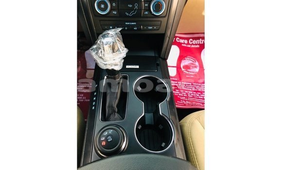 Acheter Import Voiture Ford Explorer Rouge à Import - Dubai, A'ana Acheter Import Voiture Ford Explorer Rouge à Import - Dubai, A'ana