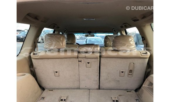 Acheter Import Voiture Toyota Prado Blanc à Import - Dubai, A'ana Acheter Import Voiture Toyota Prado Blanc à Import - Dubai, A'ana