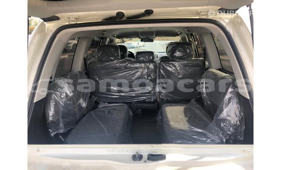 Buy Import Toyota Land Cruiser White Car in Import - Dubai in A'ana Buy Import Toyota Land Cruiser White Car in Import - Dubai in A'ana