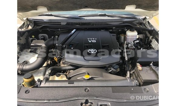 Buy Import Toyota Land Cruiser White Car in Import - Dubai in A'ana Buy Import Toyota Land Cruiser White Car in Import - Dubai in A'ana