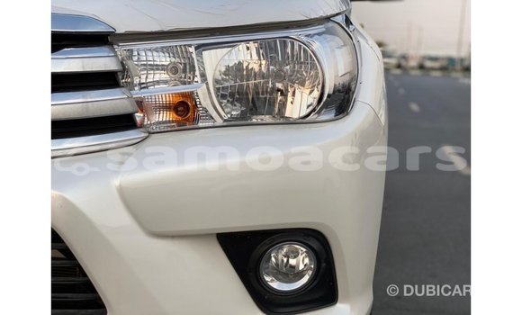 Acheter Import Voiture Toyota Hilux Blanc à Import - Dubai, A'ana Acheter Import Voiture Toyota Hilux Blanc à Import - Dubai, A'ana