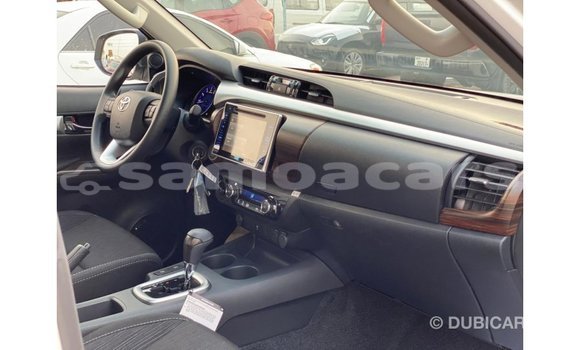Acheter Import Voiture Toyota Hilux Blanc à Import - Dubai, A'ana Acheter Import Voiture Toyota Hilux Blanc à Import - Dubai, A'ana