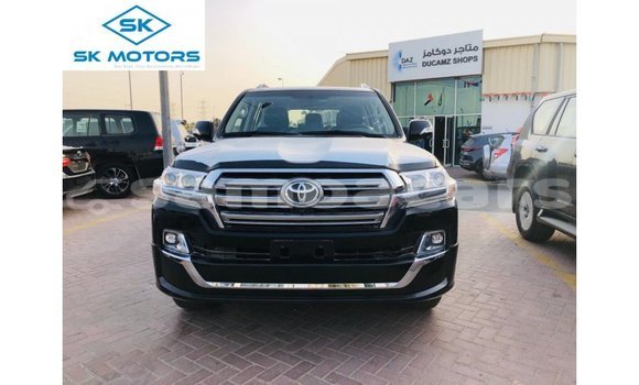Acheter Import Voiture Toyota Land Cruiser Noir à Import - Dubai, A'ana Acheter Import Voiture Toyota Land Cruiser Noir à Import - Dubai, A'ana