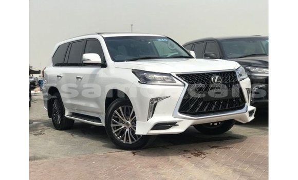 Acheter Import Voiture Lexus LX Blanc à Import - Dubai, A'ana