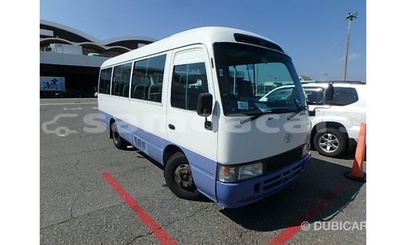 Acheter Import Voiture Toyota Coaster Blanc à Import - Dubai, A'ana Acheter Import Voiture Toyota Coaster Blanc à Import - Dubai, A'ana