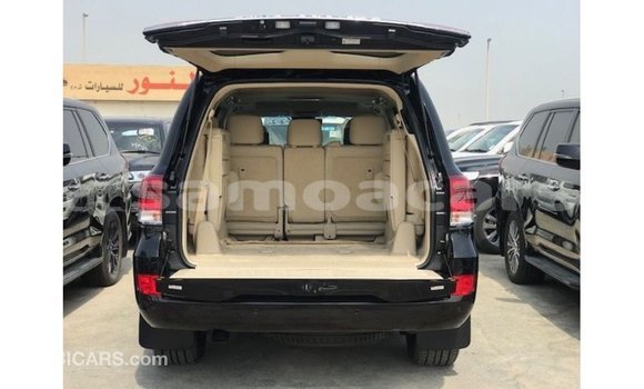 Buy Import Toyota Land Cruiser Black Car in Import - Dubai in A'ana Buy Import Toyota Land Cruiser Black Car in Import - Dubai in A'ana