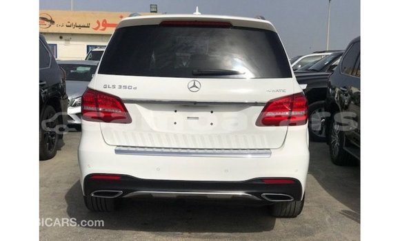 Buy Import Mercedes-Benz 190 White Car in Import - Dubai in A'ana Buy Import Mercedes-Benz 190 White Car in Import - Dubai in A'ana