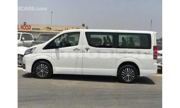 Buy Import Toyota Granvia White Car in Import - Dubai in A'ana Buy Import Toyota Granvia White Car in Import - Dubai in A'ana