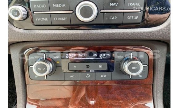 Acheter Import Voiture Volkswagen Touareg Autre à Import - Dubai, A'ana Acheter Import Voiture Volkswagen Touareg Autre à Import - Dubai, A'ana