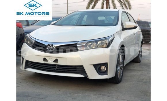 Buy Import Toyota Corolla White Car in Import - Dubai in A'ana Buy Import Toyota Corolla White Car in Import - Dubai in A'ana