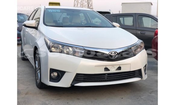 Buy Import Toyota Corolla White Car in Import - Dubai in A'ana Buy Import Toyota Corolla White Car in Import - Dubai in A'ana
