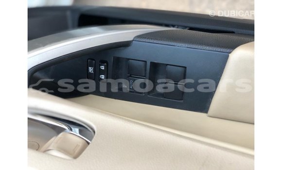 Buy Import Toyota Corolla White Car in Import - Dubai in A'ana Buy Import Toyota Corolla White Car in Import - Dubai in A'ana