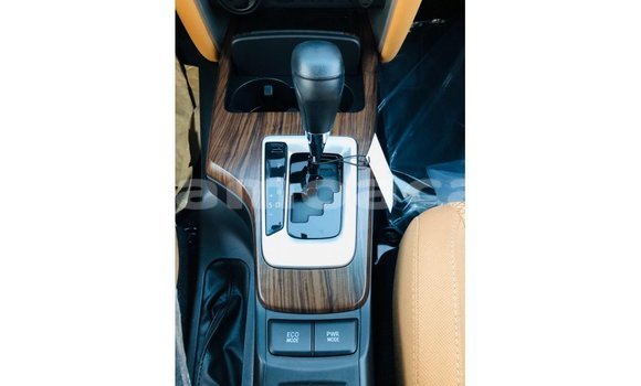 Acheter Import Voiture Toyota Fortuner Noir à Import - Dubai, A'ana Acheter Import Voiture Toyota Fortuner Noir à Import - Dubai, A'ana