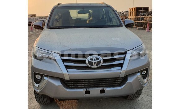 Acheter Import Voiture Toyota Fortuner Autre à Import - Dubai, A'ana Acheter Import Voiture Toyota Fortuner Autre à Import - Dubai, A'ana
