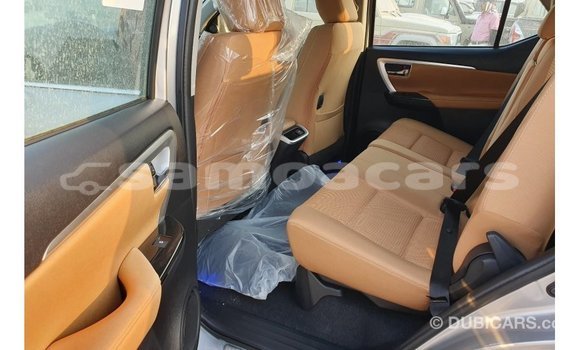 Acheter Import Voiture Toyota Fortuner Autre à Import - Dubai, A'ana Acheter Import Voiture Toyota Fortuner Autre à Import - Dubai, A'ana