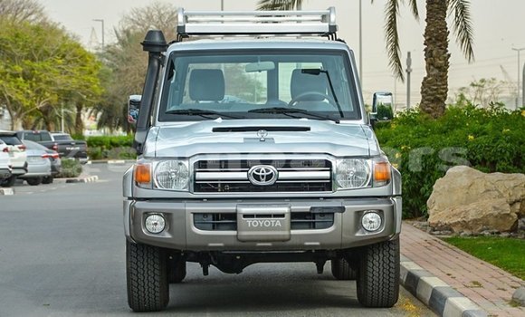 Acheter Import Voiture Toyota Land Cruiser Autre à Import - Dubai, A'ana Acheter Import Voiture Toyota Land Cruiser Autre à Import - Dubai, A'ana