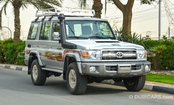 Acheter Import Voiture Toyota Land Cruiser Autre à Import - Dubai, A'ana Acheter Import Voiture Toyota Land Cruiser Autre à Import - Dubai, A'ana