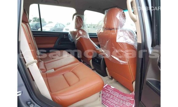 Acheter Import Voiture Toyota Land Cruiser Autre à Import - Dubai, A'ana Acheter Import Voiture Toyota Land Cruiser Autre à Import - Dubai, A'ana