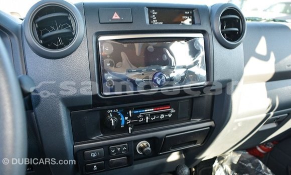 Acheter Import Voiture Toyota Land Cruiser Autre à Import - Dubai, A'ana Acheter Import Voiture Toyota Land Cruiser Autre à Import - Dubai, A'ana