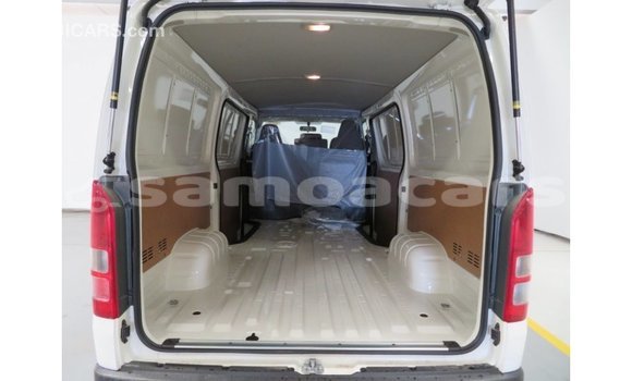 Acheter Import Voiture Toyota Hiace Blanc à Import - Dubai, A'ana Acheter Import Voiture Toyota Hiace Blanc à Import - Dubai, A'ana