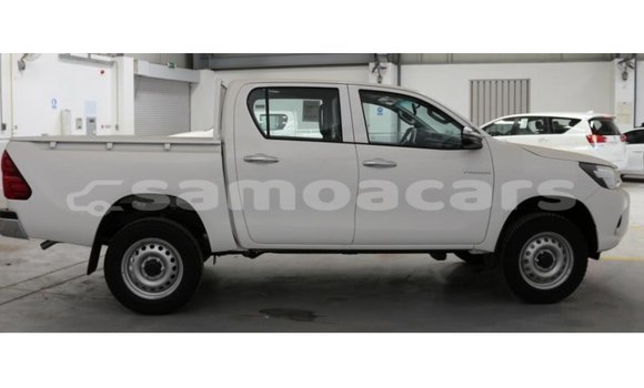 Acheter Import Voiture Toyota Hilux Blanc à Import - Dubai, A'ana Acheter Import Voiture Toyota Hilux Blanc à Import - Dubai, A'ana