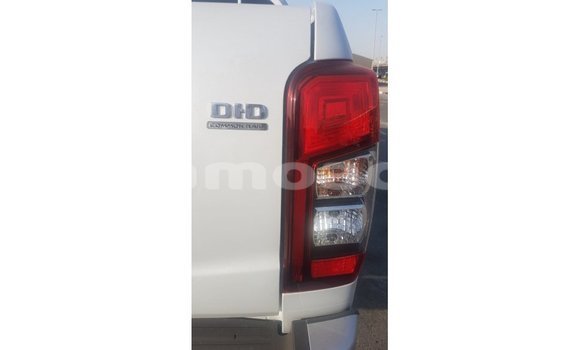 Acheter Import Voiture Mitsubishi L200 Blanc à Import - Dubai, A'ana Acheter Import Voiture Mitsubishi L200 Blanc à Import - Dubai, A'ana