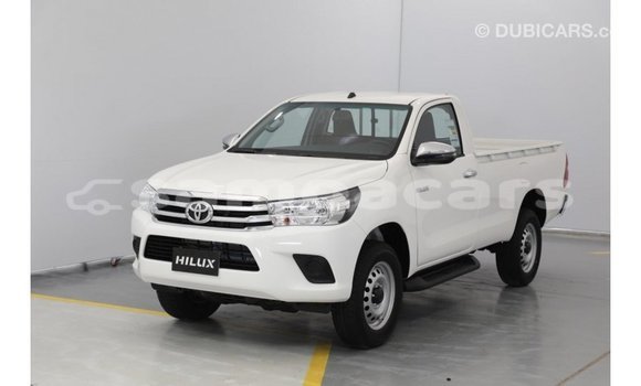 Acheter Import Voiture Toyota Hilux Blanc à Import - Dubai, A'ana Acheter Import Voiture Toyota Hilux Blanc à Import - Dubai, A'ana
